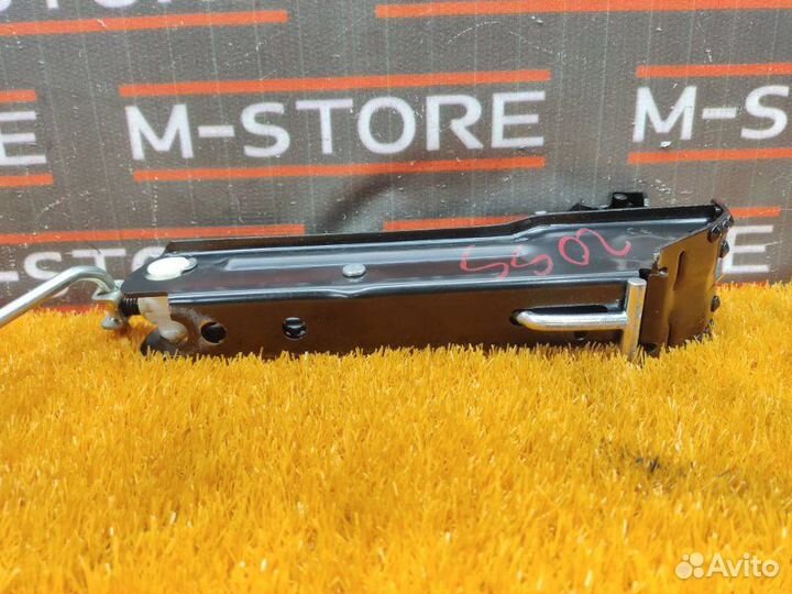 Домкрат Volkswagen Passat B7 caxa 2011