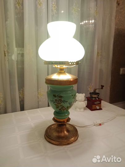 Настольная лампа старинная