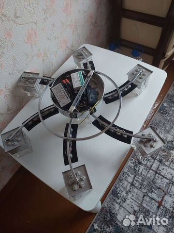 Люстра с пультом управления