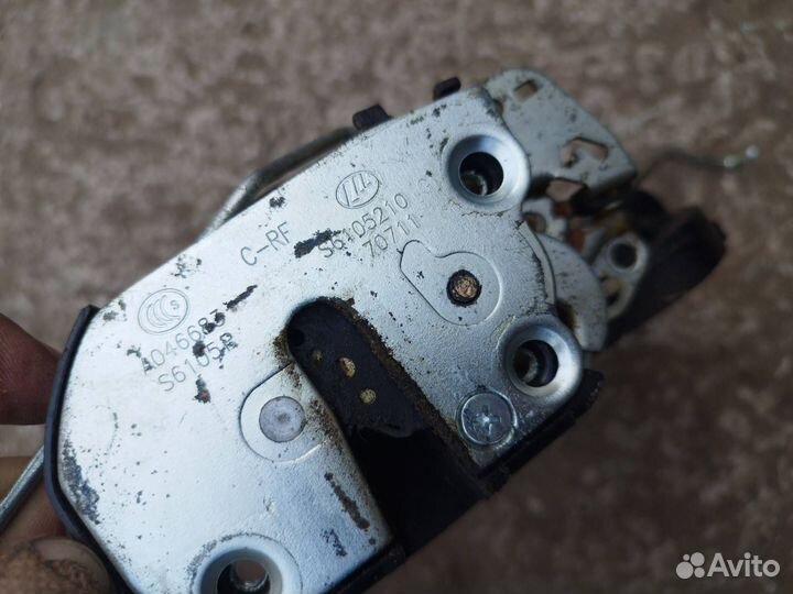 Замок двери передней правой Lifan X60 2014