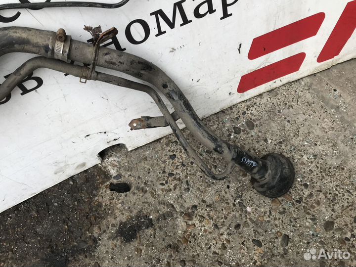 Горловина топливного бака Nissan Pathfinder