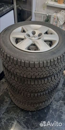Yokohama IceGuard Stud IG65 265/65 R16