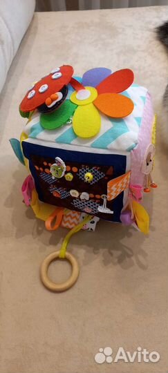 Развивающий бизикуб