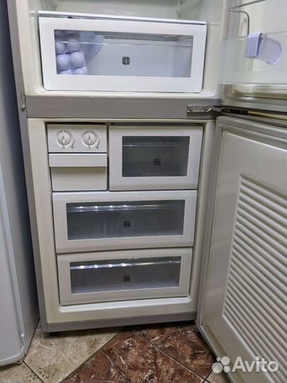 Холодильник Samsung No Frost