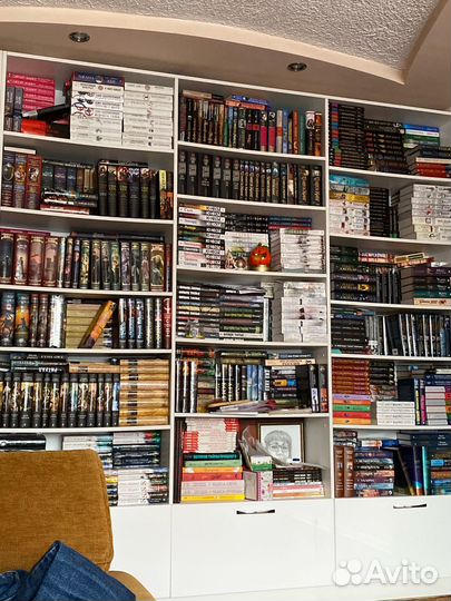 Стеллаж книжный
