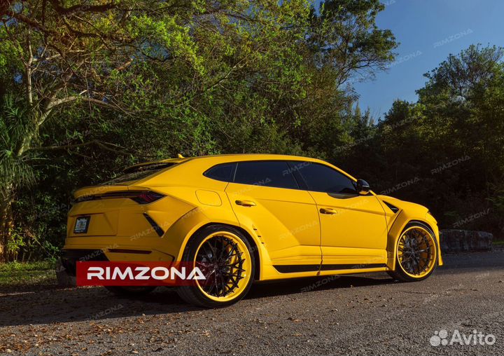 Кованые диски R22 на Lamborghini Urus