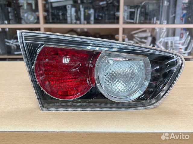 Фонарь задний Мицубиси Лансер