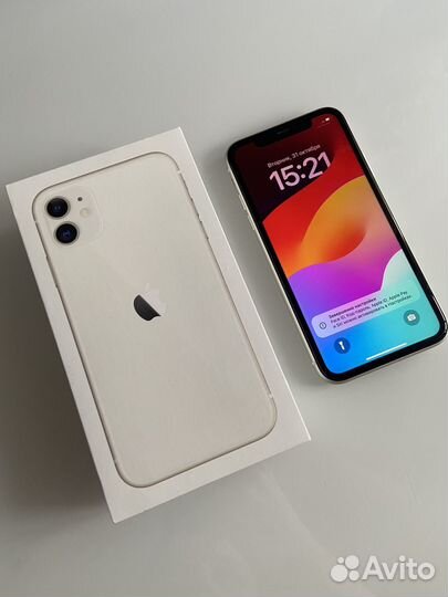 iPhone 11, 64 ГБ