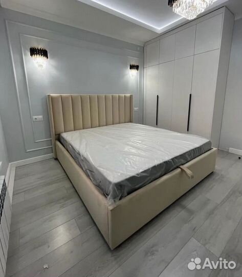 Дизайнерская кровать