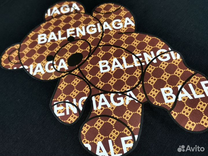 Футболка Balenciaga