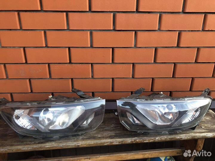 Фары гранта FL