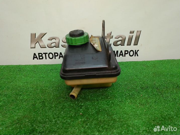 Бачок гур Audi 80 B3