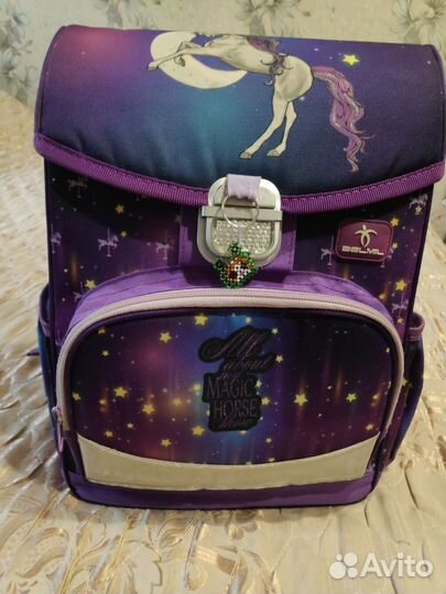 Школьная форма и рюкзак для девочки