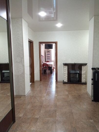 2-к. квартира, 68,4 м², 1/22 эт.