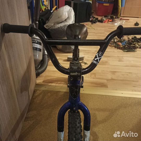Беговел Subrosa 12