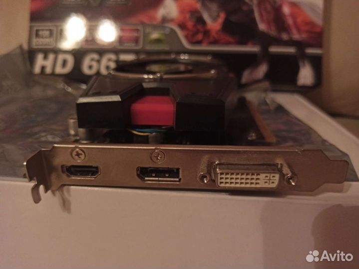 Видеокарта Asus Radeon HD 6670 1gb