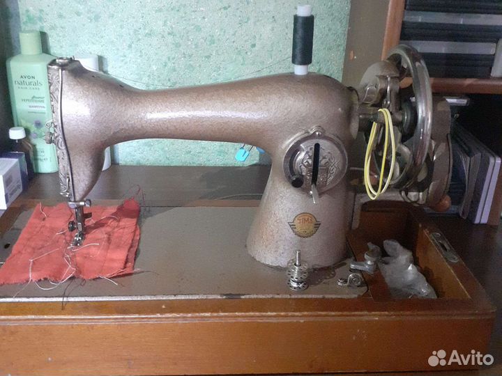 Швейная машина