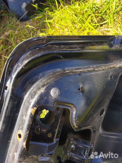 Крышка багажника Шевроле Авео