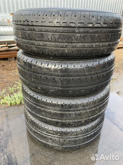 Bridgestone B-style RV 215/65 R15 96