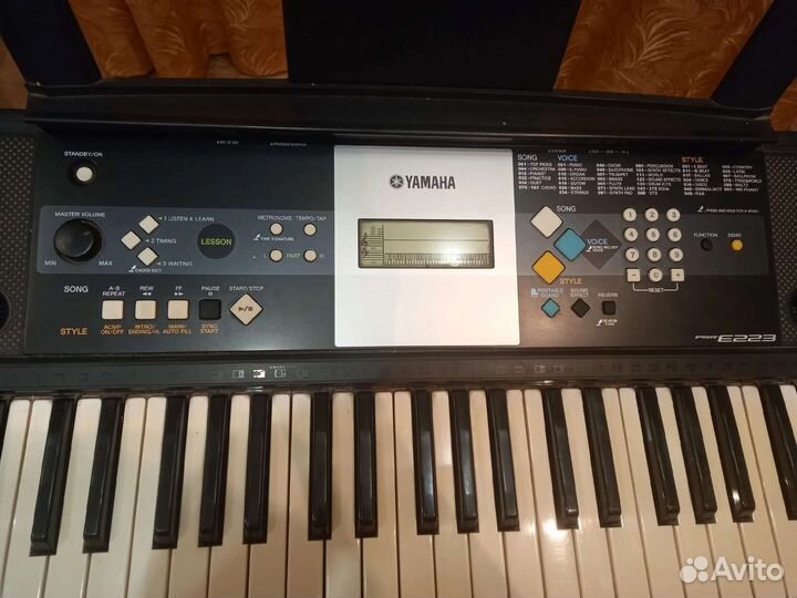 Синтезатор yamaha psr е223