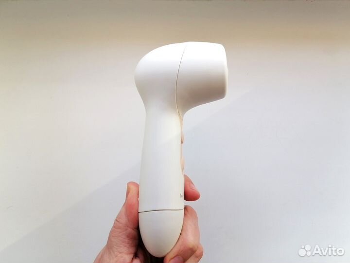 Щетка для очищения кожи лица Mary Kay