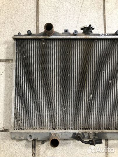Радиатор охлаждения двигателя Mitsubishi Mirage V