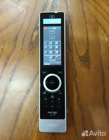 Универсальный пульт Philips SRU9600