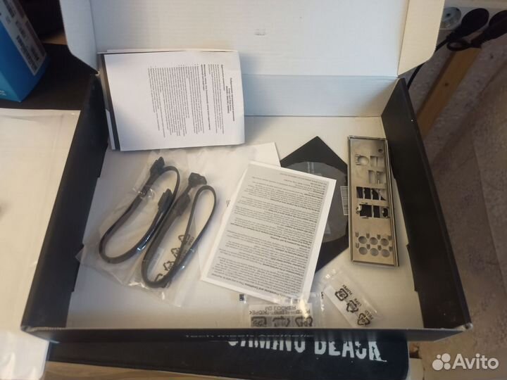 Материнская плата z690