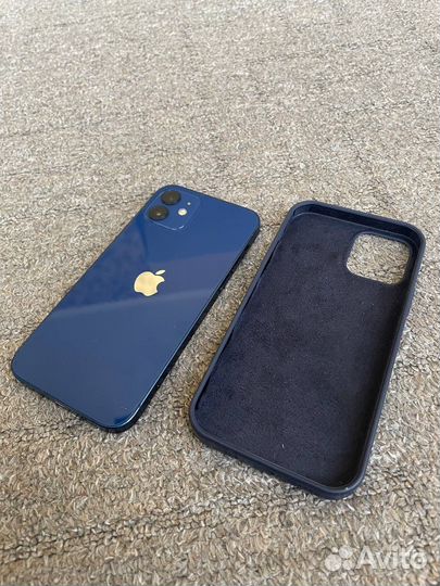 iPhone 12, 64 ГБ