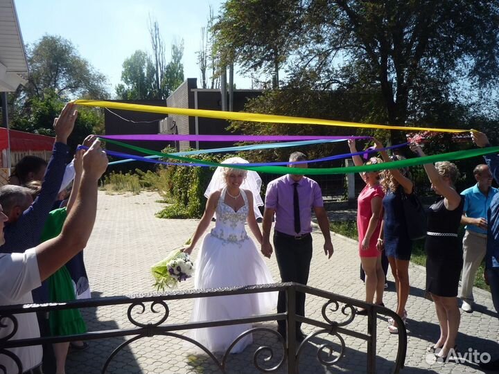 Ведущие праздников, тамада, диджей, певец, караоке