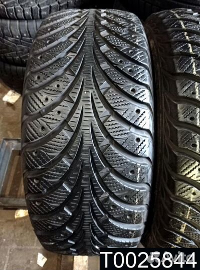 Goodyear UltraGrip Extreme 225/55 R16 96T