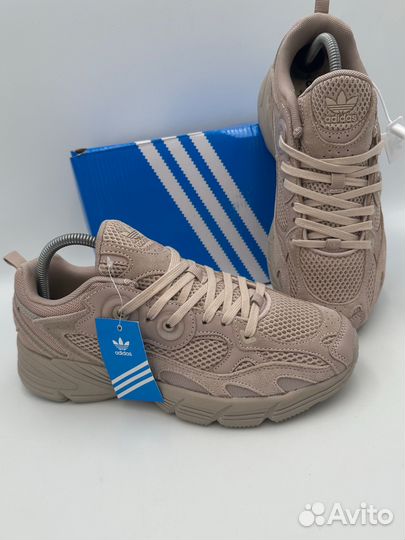 Кроссовки женские adidas