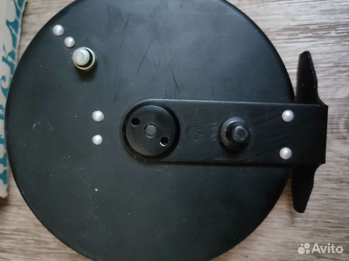 Катушка для спиннинга СССР, спиннинговая катушка