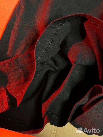 Футболки Comme Des Garçons