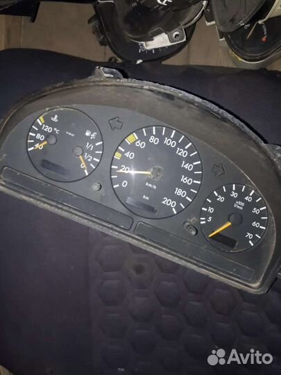 Щиток приборов Renault Megan 1