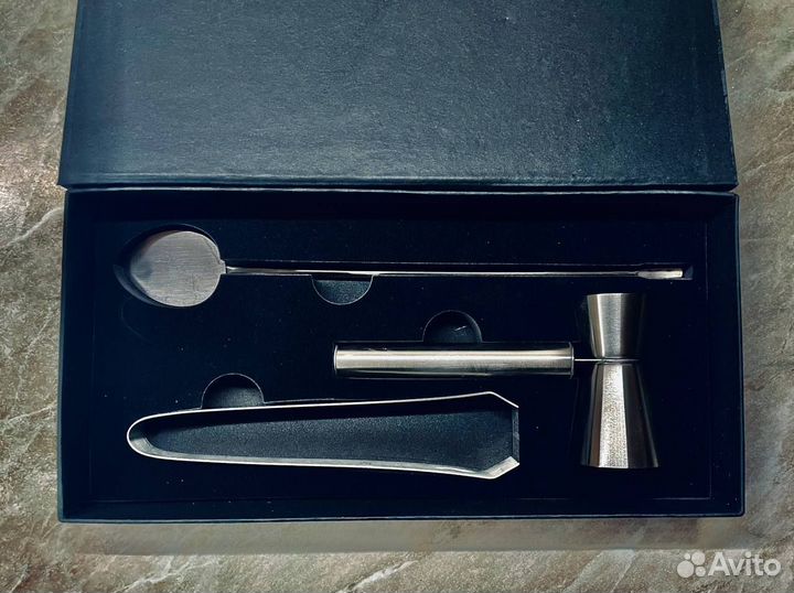 Заголовок: Мини-барный набор: двойной джиггер, щип