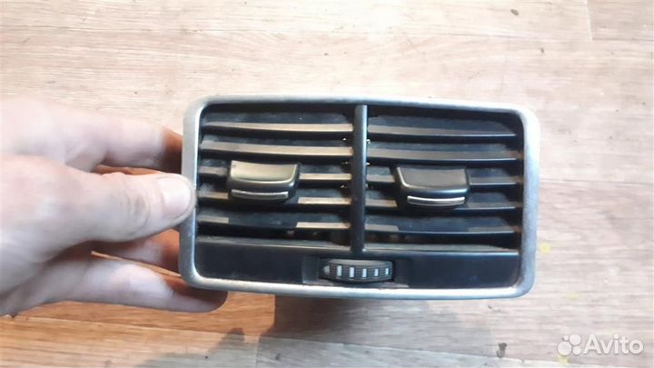 Дефлектор воздушный Audi A6 C6 2004-2011