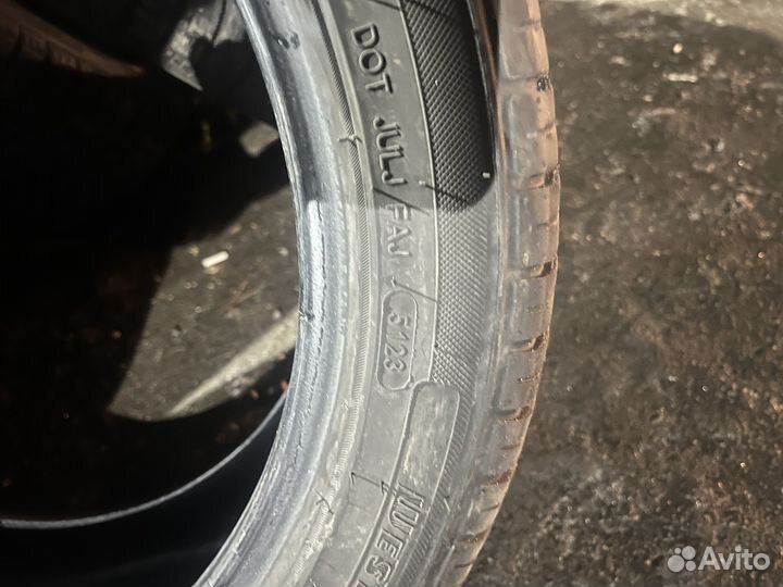 Westlake SA37 225/45 R17 94Y