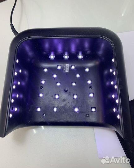 Б/у лампу для маникюра sun 3