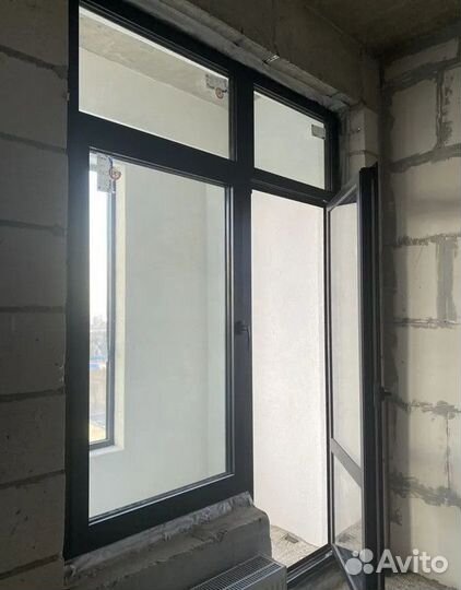 Дверь пластиковая / Дверь пвх под ключ