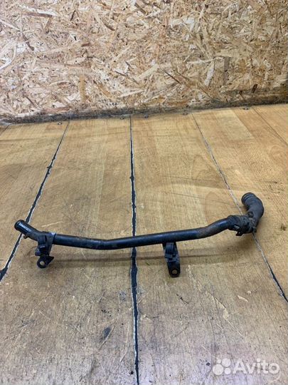 Патрубок системы охлаждения двигателя Opel Zafira