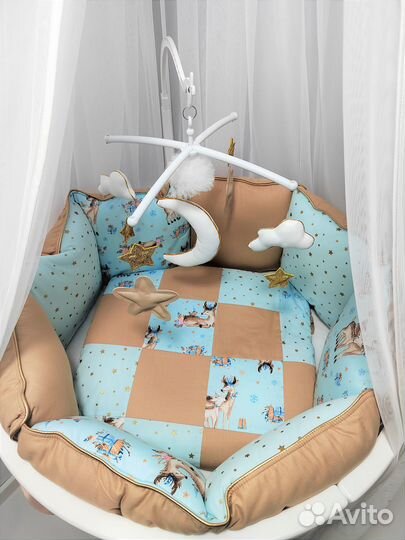 Комплект в детскую кроватку с бортиками