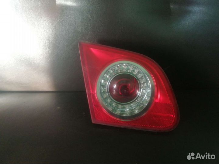 Фонарь левый внутренний Volkswagen Passat B6