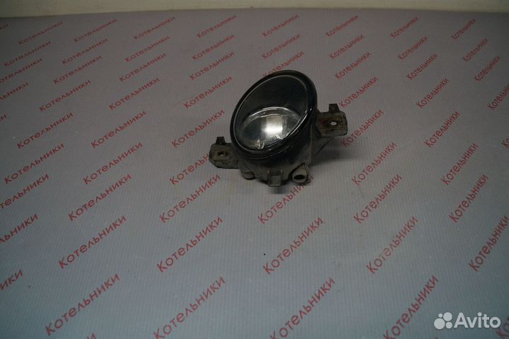 Nissan 26150-89985 Фара противотуманная правая