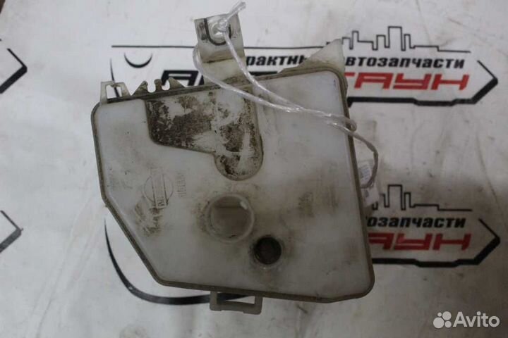 Бачок омывателя nissan bluebird primera primera ca