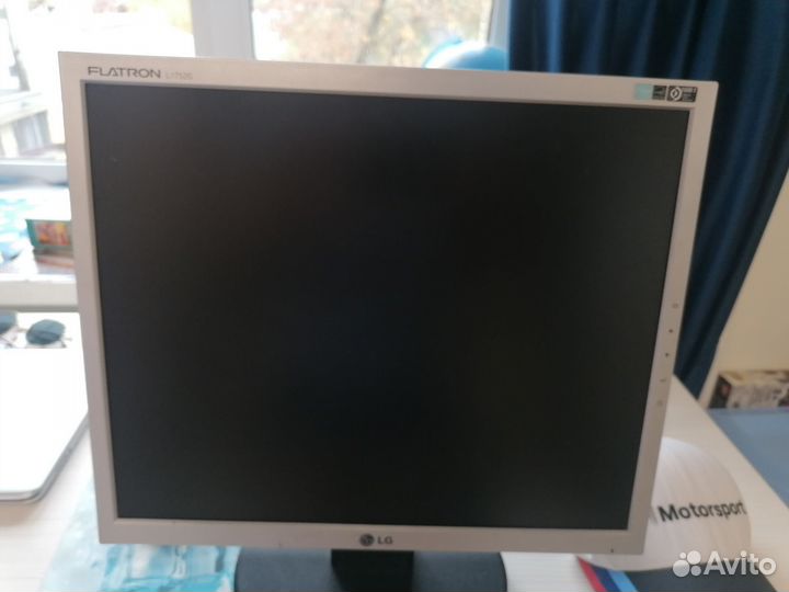 Монитор LG flatron 17