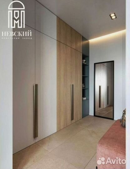 Рабочая зона и шкаф у окна