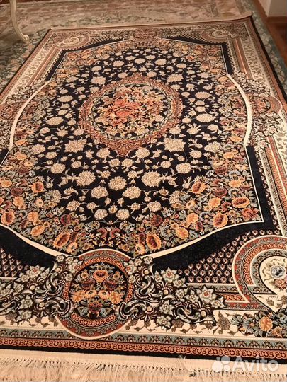 Ковер новый (Иран)
