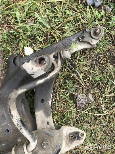 Подрамник lifan Solano