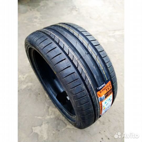 Tracmax X-Privilo TX3 245/45 R18 100Y